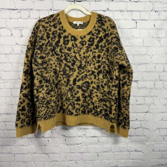 Madewell Sweaters - Madewell Crewneck Pullover Sweater in Leopard Size XS